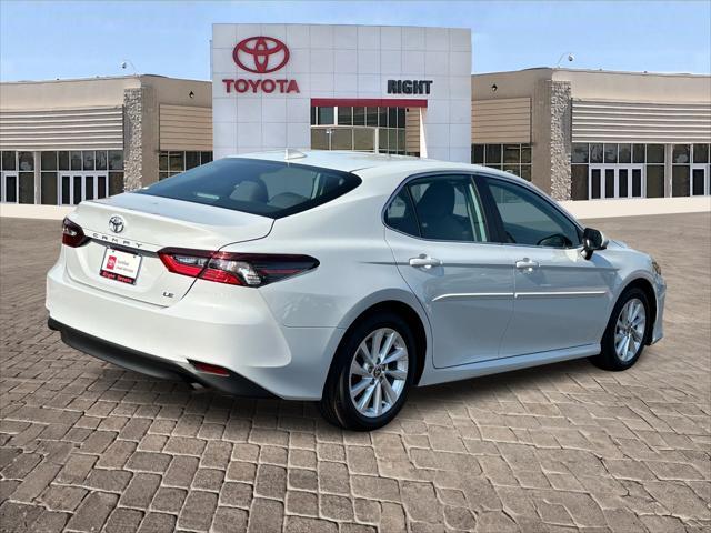 Photo of 2024 Ice Cap Toyota Camry