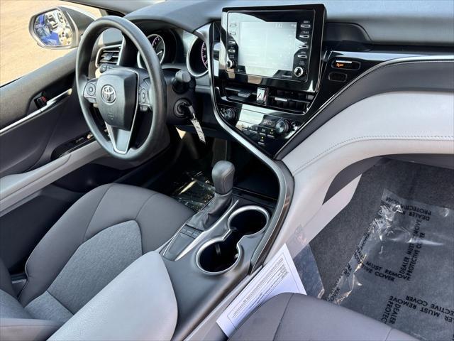 Photo of 2024 Ice Cap Toyota Camry