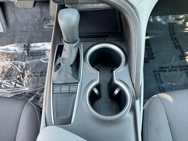 Photo of 2024 Ice Cap Toyota Camry
