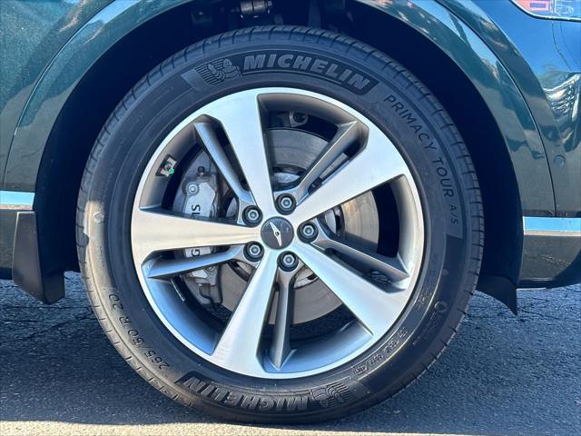 Photo of 2023 Cardiff Green Genesis GV80