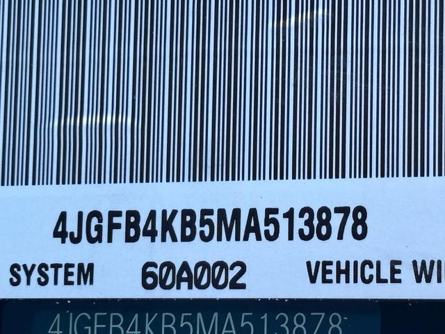 Photo of 2021 White Mercedes-Benz GLE 350