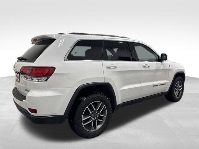 Photo of 2020 Bright White Clearcoat Jeep Grand Cherokee