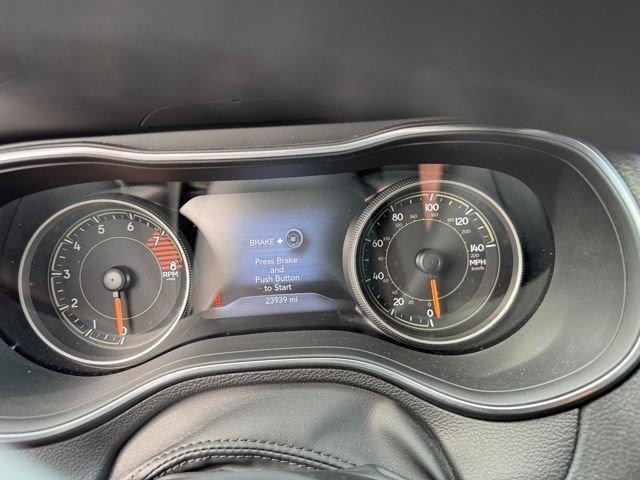 Photo of 2022 Diamond Black Jeep Cherokee