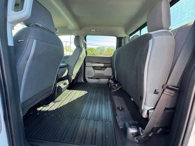 Photo of 2023 Oxford White Ford F-350