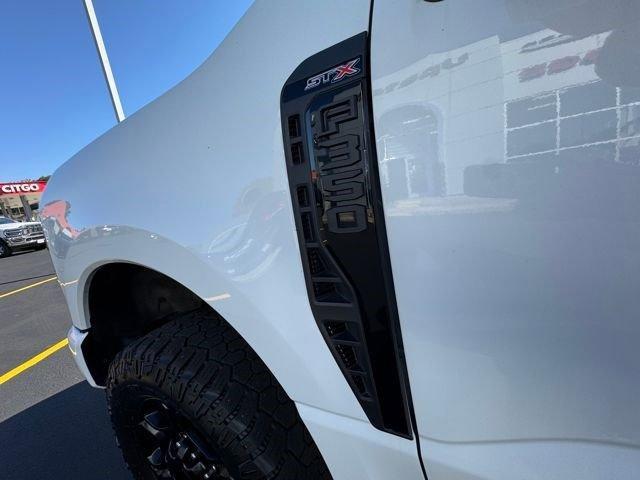 Photo of 2023 Oxford White Ford F-350