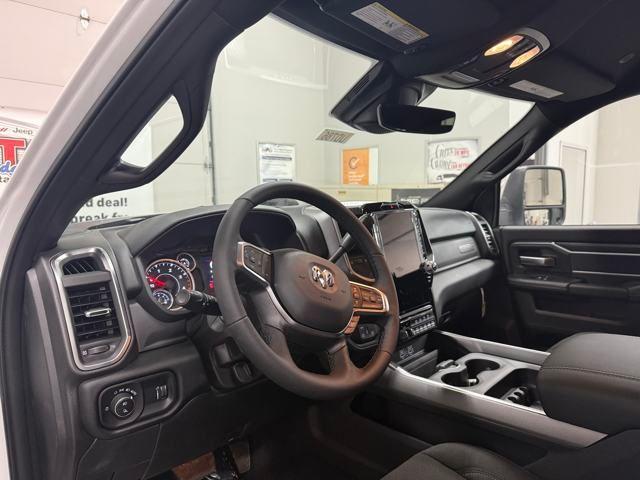 Photo of 2025 Bright White Clearcoat RAM 2500