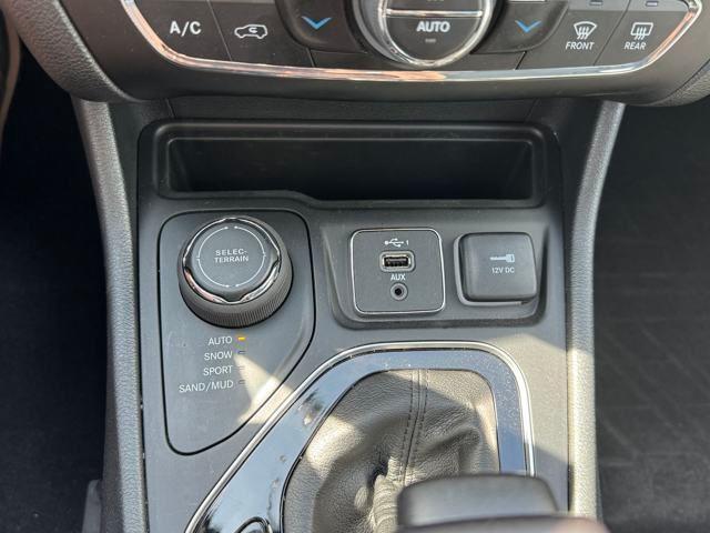 Photo of 2023 Diamond Black Jeep Cherokee
