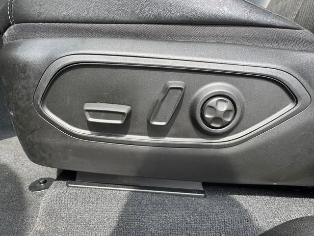 Photo of 2023 Diamond Black Jeep Grand Cherokee