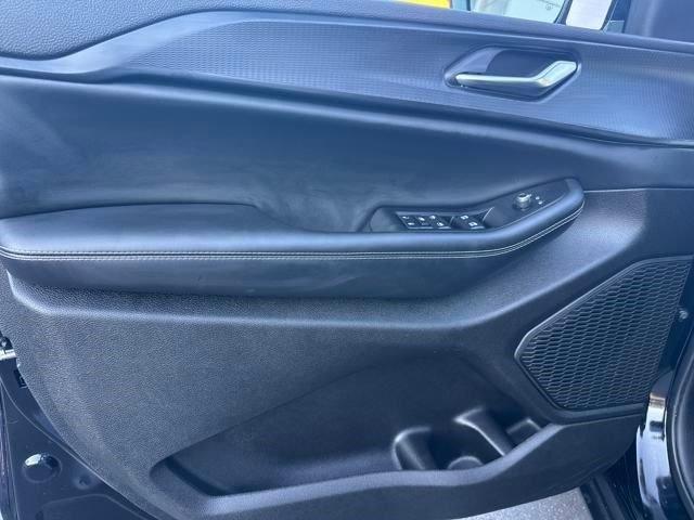 Photo of 2023 Diamond Black Jeep Grand Cherokee