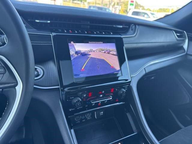 Photo of 2023 Diamond Black Jeep Grand Cherokee