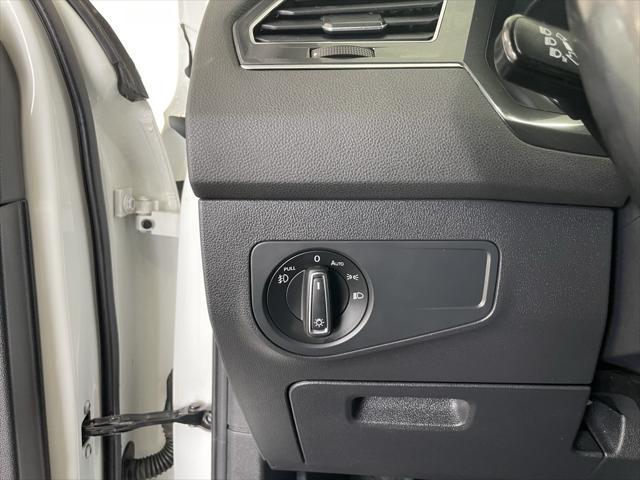 Photo of 2018 White Volkswagen Tiguan