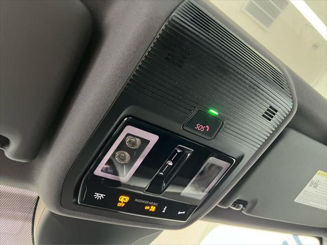 Photo of 2025 PURE GRAY W/ BLACK ROOF Volkswagen ID.4