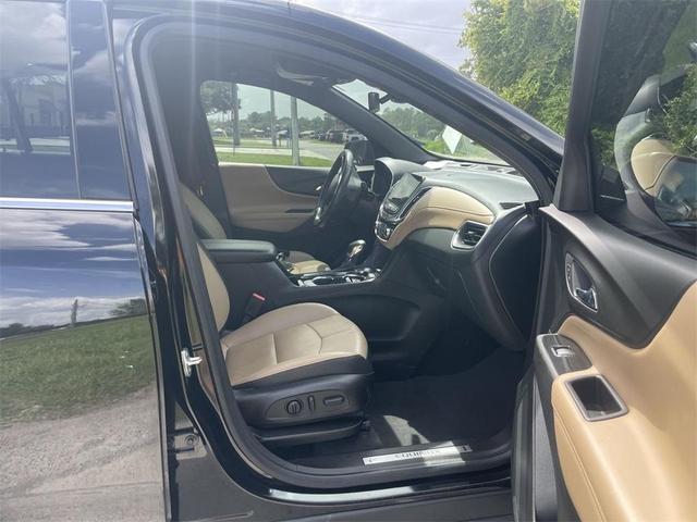 Photo of 2022 Black Metallic Chevrolet Equinox