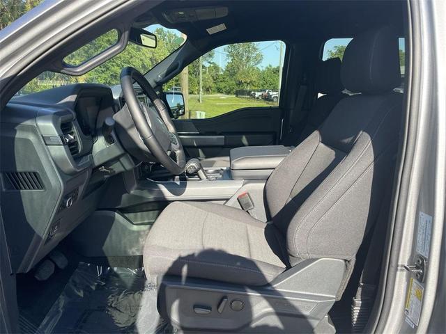 Photo of 2025 Silver Metallic Ford F-150