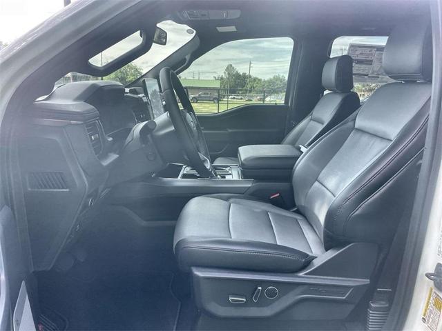 Photo of 2025 White Metallic Ford F-150 Lightning