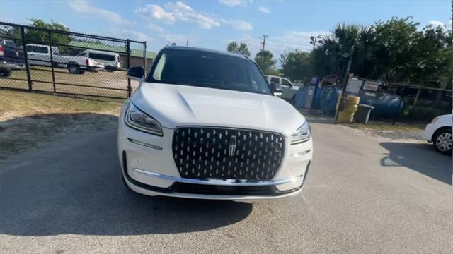 Photo of 2024 Pristine White Lincoln Corsair