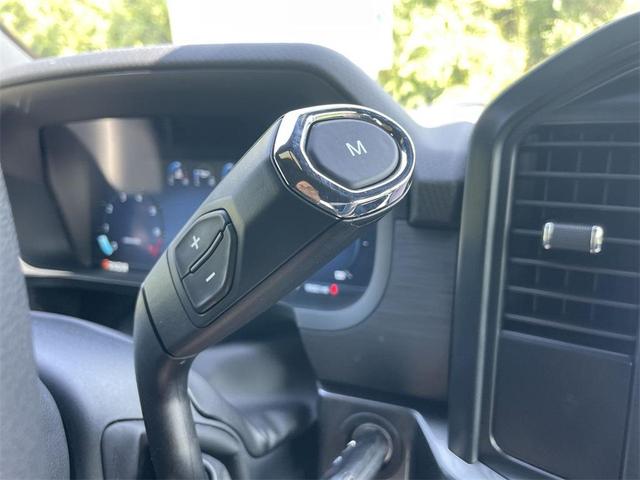 Photo of 2025 Oxford White Ford F-150