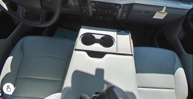Photo of 2026 Oxford White Ford F-250