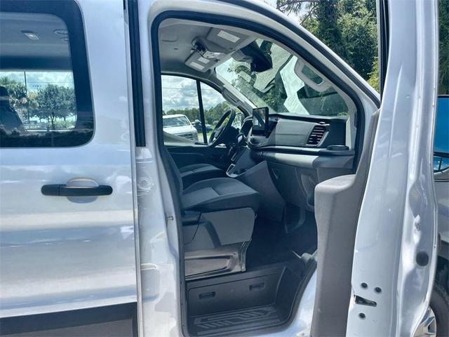Photo of 2022 Oxford White Ford Transit-350