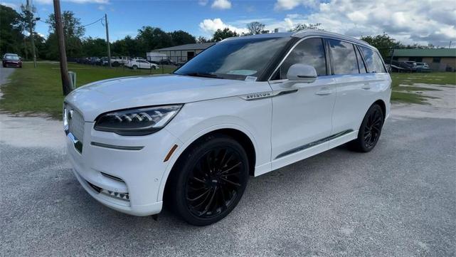 Photo of 2021 White Lincoln Aviator