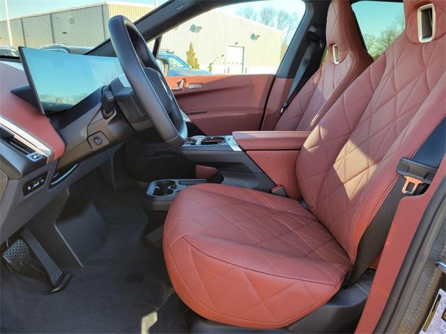 Photo of 2024 Black Sapphire Metallic BMW iX