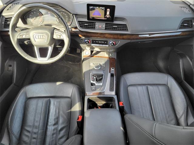 Photo of 2019 Black Audi Q5