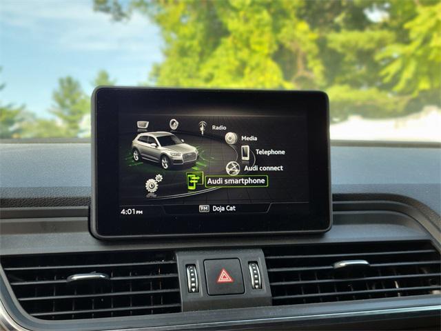 Photo of 2019 Black Audi Q5