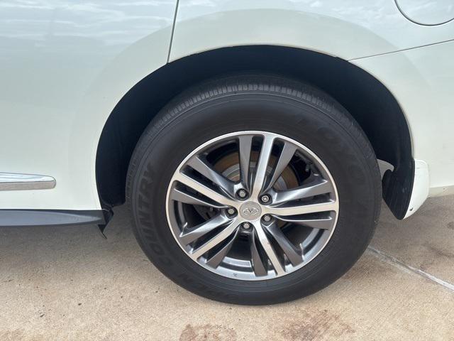 Photo of 2019 Majestic White INFINITI QX60