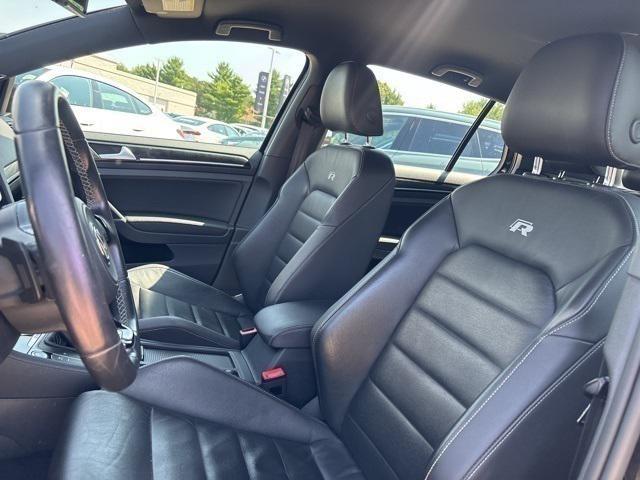 Photo of 2016 Deep Black Pearl Volkswagen Golf R