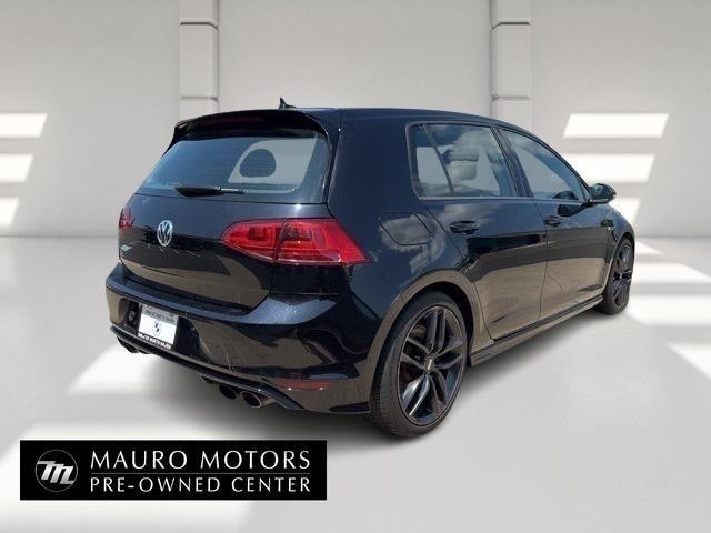 Photo of 2016 Deep Black Pearl Volkswagen Golf R