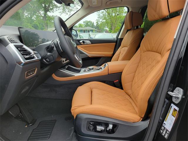 Photo of 2026 Black BMW X7