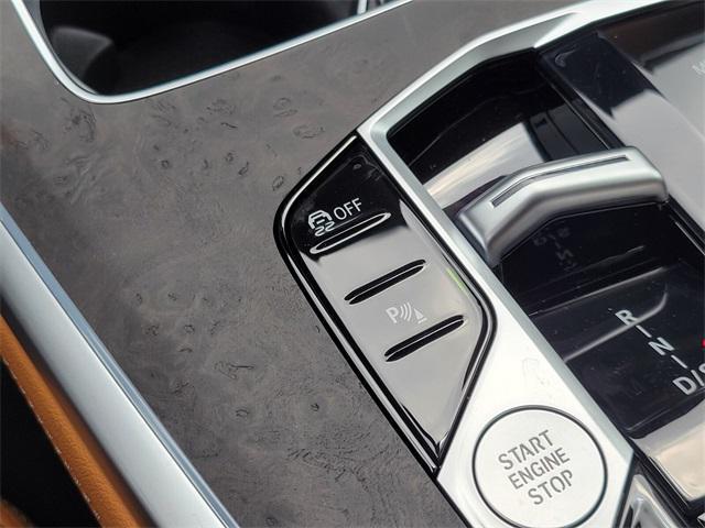 Photo of 2026 Black BMW X7