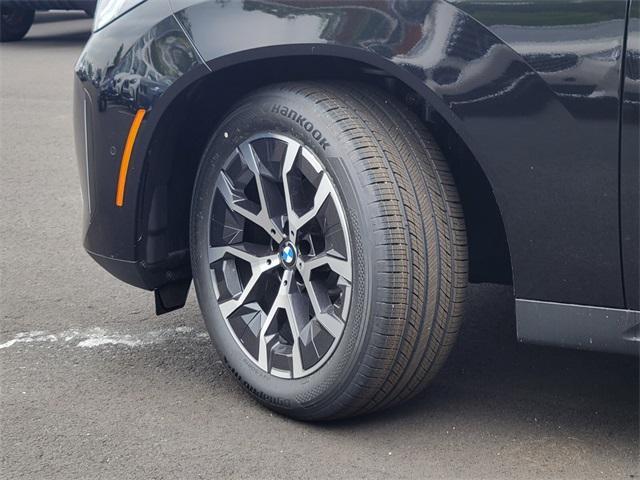 Photo of 2025 Black Sapphire Metallic BMW X3