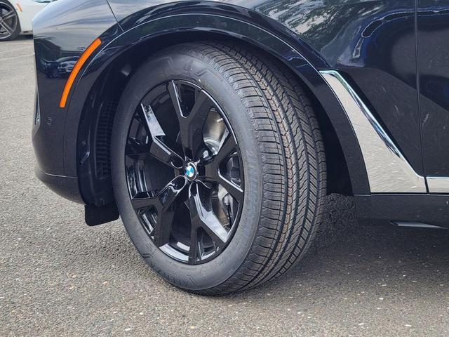 Photo of 2026 Black BMW X7