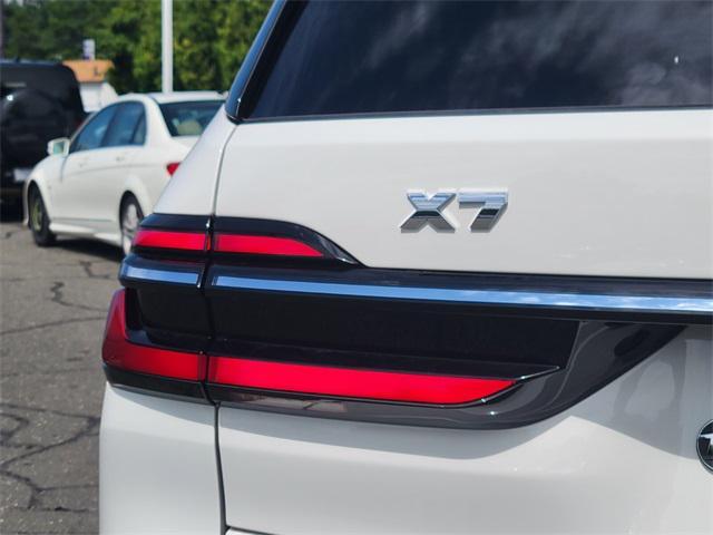 Photo of 2026 White BMW X7