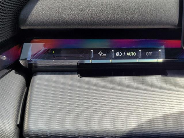 Photo of 2025 Oxide Grey Metallic BMW i5