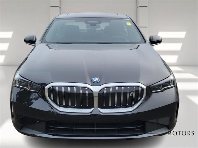 Photo of 2025 Black BMW i5
