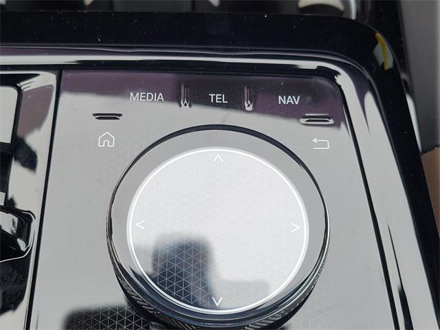 Photo of 2025 Black BMW i5