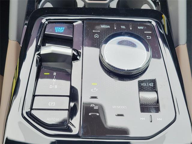 Photo of 2025 Black BMW i5