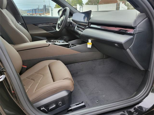 Photo of 2025 Black BMW i5