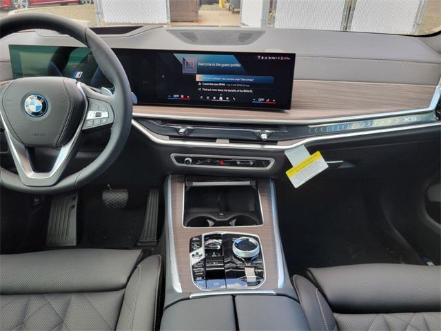 Photo of 2025 Gray BMW X3