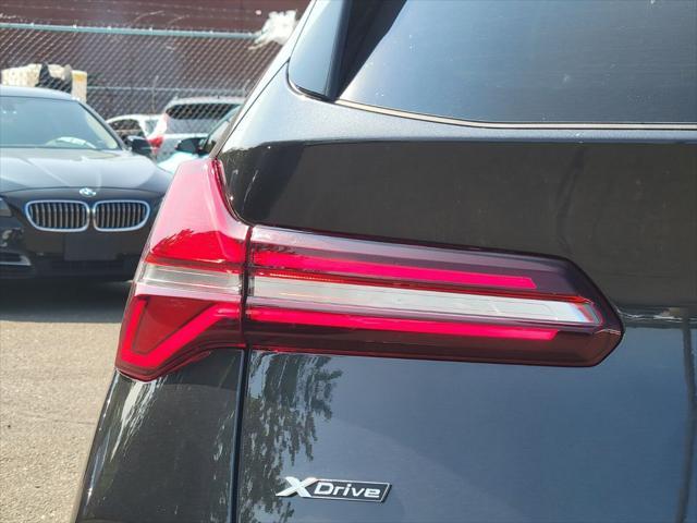 Photo of 2025 Gray BMW X3