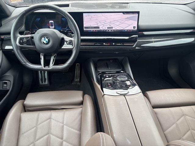 Photo of 2024 White BMW 530