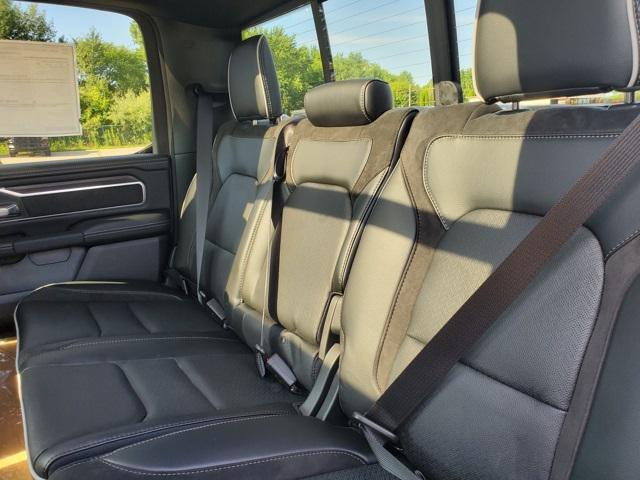 Photo of 2026 Diamond Black Crystal Pearlcoat RAM 1500