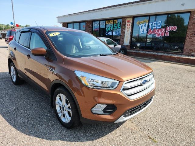 Photo of 2017 Orange Ford Escape