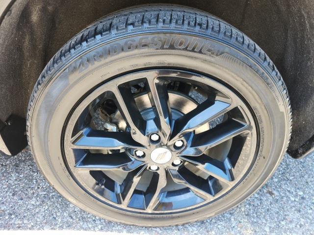Photo of 2023 DB Black Crystal Clearcoat Dodge Durango