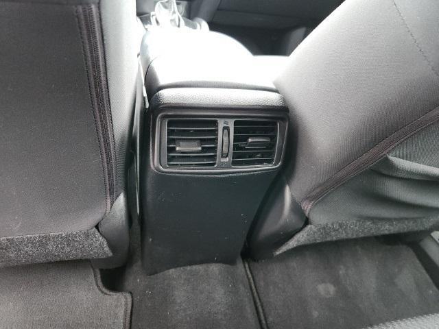 Photo of 2021 Brilliant Silver Metallic Nissan Rogue Sport