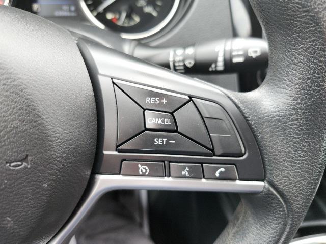 Photo of 2021 Brilliant Silver Metallic Nissan Rogue Sport