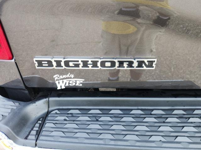 Photo of 2024 Granite Crystal Metallic Clearcoat RAM 2500