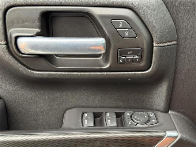 Photo of 2021 Summit White GMC Sierra 1500